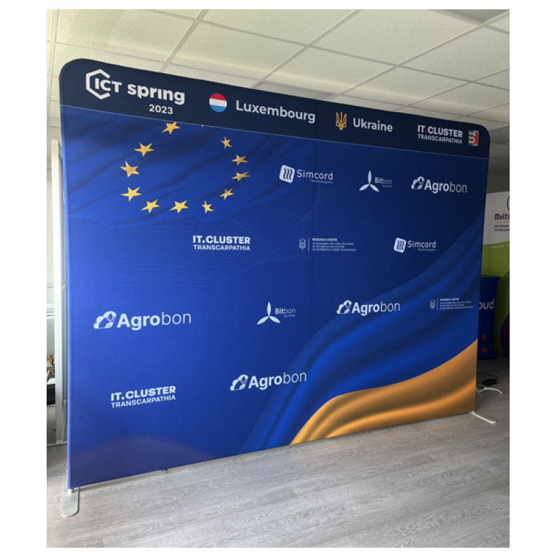 Pop-up стенд Stretch прямий 305х230 см