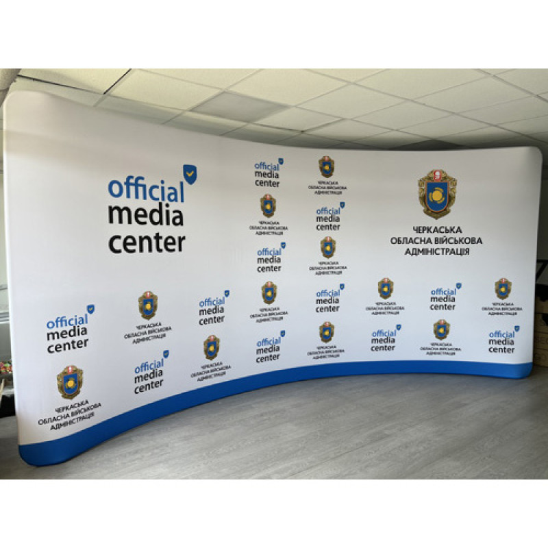 Pop-up стенд Stretch изогнутый 450х230 см